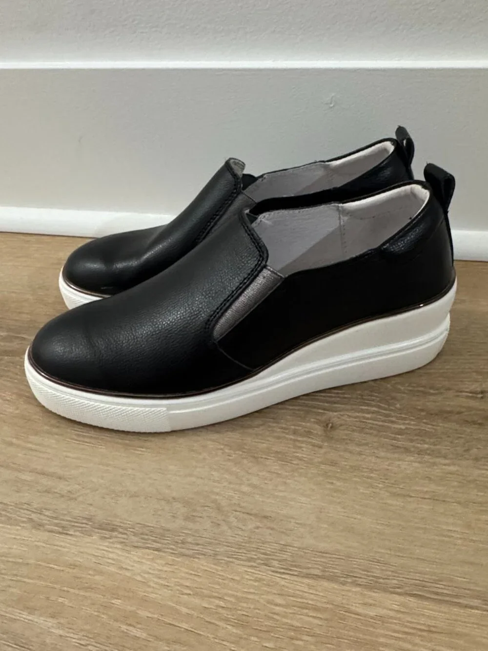 Black Bonavi Platform Slip-On Sneakers — Size 38